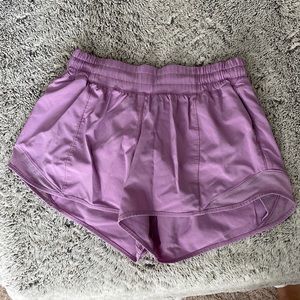 Lulu Lemon Hotty Hot Low-Rise velvet dust color